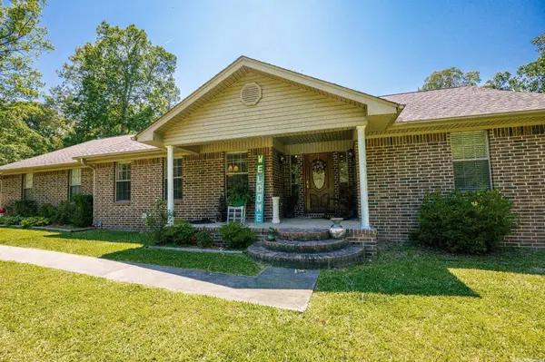 10024 Pepperidge Road, Pine Bluff, AR 71603