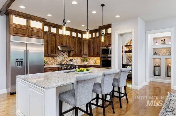 1022 W Baja Bello Ct, Eagle, ID 83616