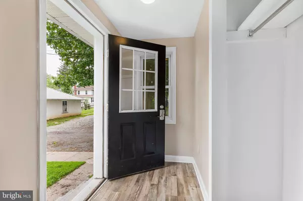 251 HICKORY ST, Oxford, PA 19363