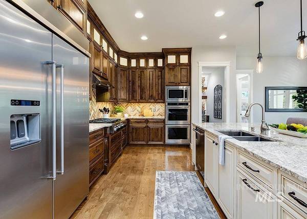 1022 W Baja Bello Ct, Eagle, ID 83616