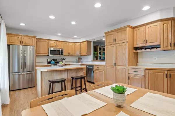 4415 Robin AVE N, Robbinsdale, MN 55422