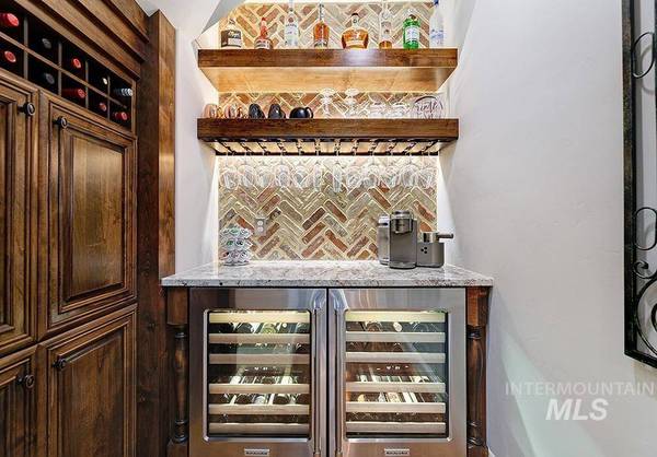 1022 W Baja Bello Ct, Eagle, ID 83616