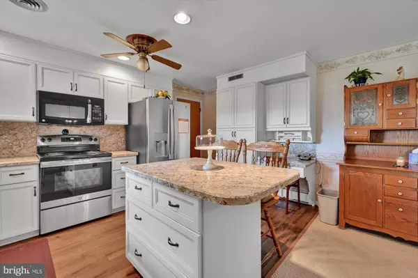 840 SKYLINE DR, Lebanon, PA 17046