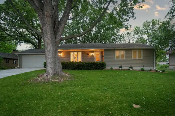 4415 Robin AVE N, Robbinsdale, MN 55422