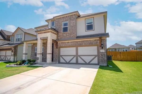 6635 Hoffman Plain, San Antonio, TX 78252