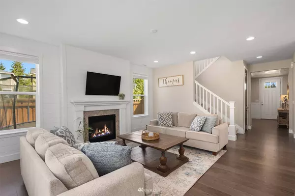 13102 180th AVE E, Bonney Lake, WA 98391