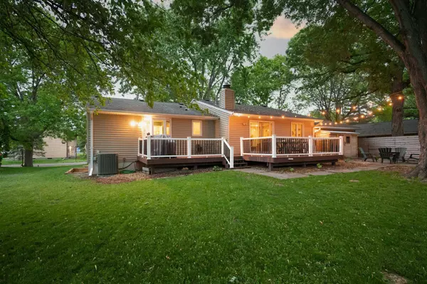 4415 Robin AVE N, Robbinsdale, MN 55422