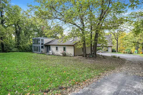7827 Riverside Drive, Dublin, OH 43016