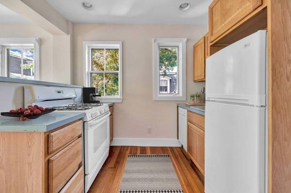67 Walker Street #3, Cambridge, MA 02138