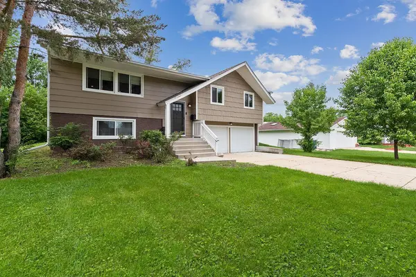 434 S Braintree DR, Schaumburg, IL 60193