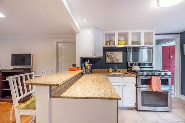 15 Balmoral St #15, Andover, MA 01810