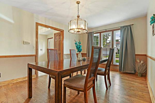 938 Milford ST, Cary, IL 60013