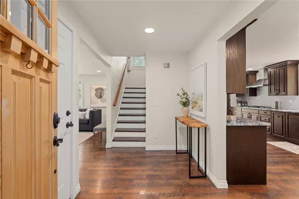 11233 320th AVE NE, Carnation, WA 98014