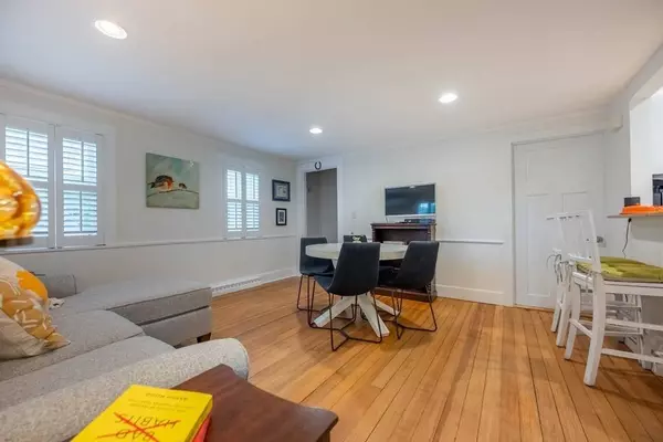 15 Balmoral St #15, Andover, MA 01810