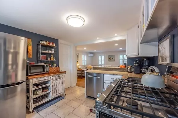 15 Balmoral St #15, Andover, MA 01810