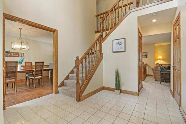 938 Milford ST, Cary, IL 60013