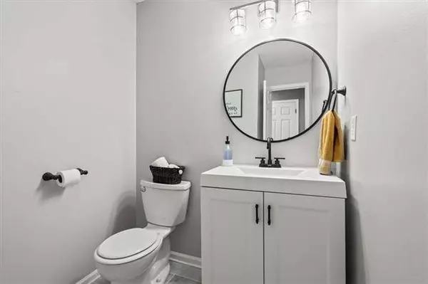 20201 219th ST, Spring Hill, KS 66083