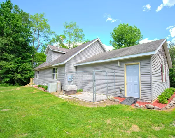 341 175th ST, Osceola, WI 54020