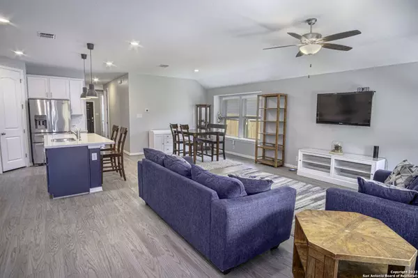 6631 HOFFMAN PLN, San Antonio, TX 78252-1849