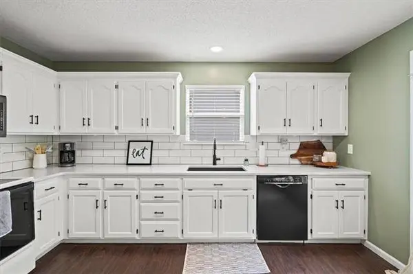 20201 219th ST, Spring Hill, KS 66083