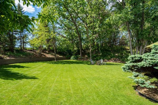 4591 Lake Park DR, Eagan, MN 55122