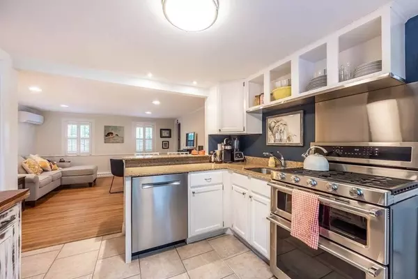 15 Balmoral St #15, Andover, MA 01810