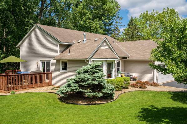 4591 Lake Park DR, Eagan, MN 55122