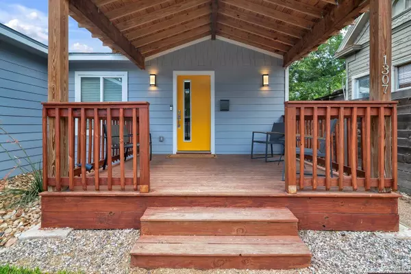 1307 Burnet St, San Antonio, TX 78202