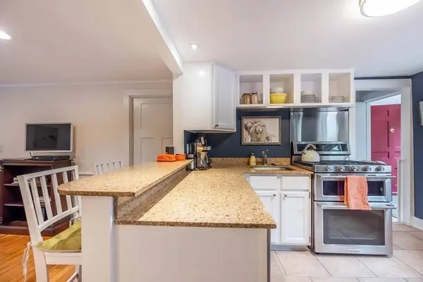 15 Balmoral St #15, Andover, MA 01810