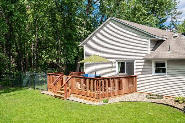 4591 Lake Park DR, Eagan, MN 55122