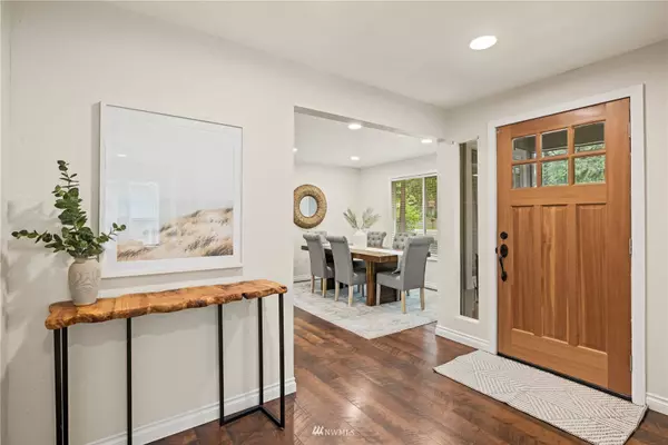 11233 320th AVE NE, Carnation, WA 98014