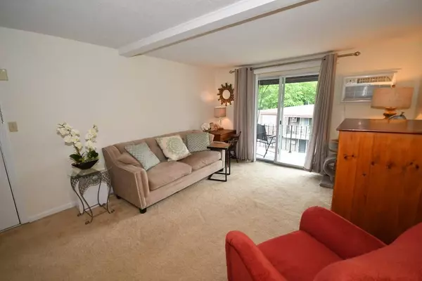 668 Robbins Ave. #17, Dracut, MA 01826