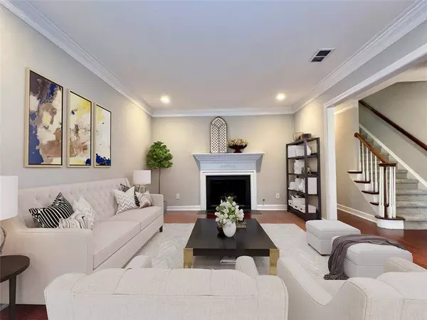 76 MOUNT VERNON CIR, Atlanta, GA 30338