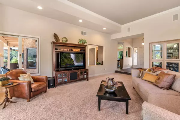 3727 Via Palo Verde Lago, Alpine, CA 91901