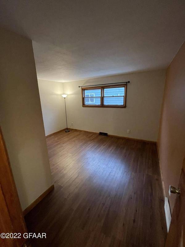 723 N DIVISION Street, Warren, MN 56762