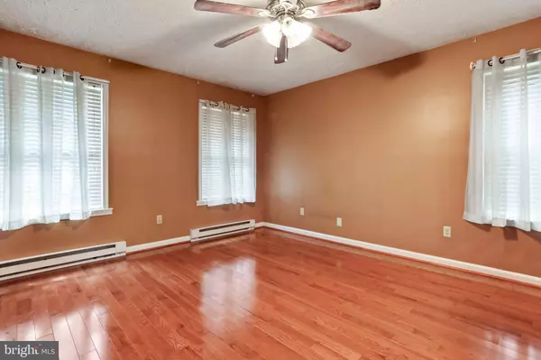 470 SALVATION RD, Martinsburg, WV 25405