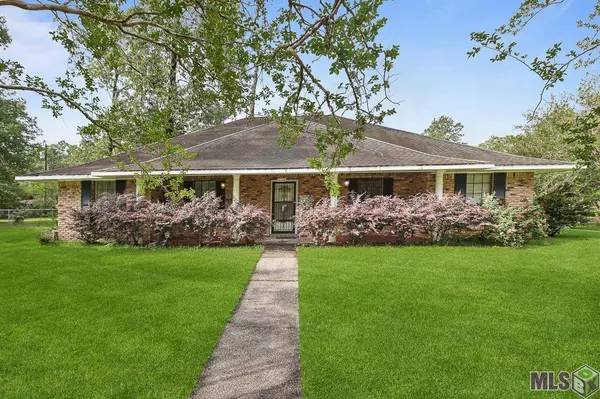 16336 WOODMERE AVE, Baton Rouge, LA 70819