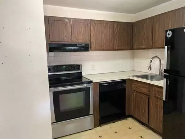 1229 Lawrence St. #201, Lowell, MA 01852