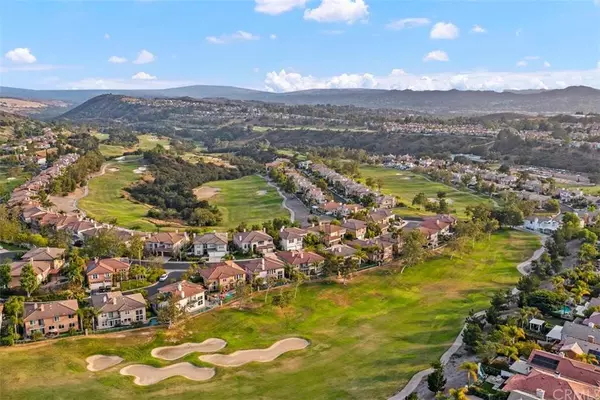 16 Golf Ridge DR, Rancho Santa Margarita, CA 92679