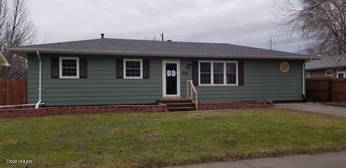 1611 S 15TH Street, Grand Forks, ND 58201