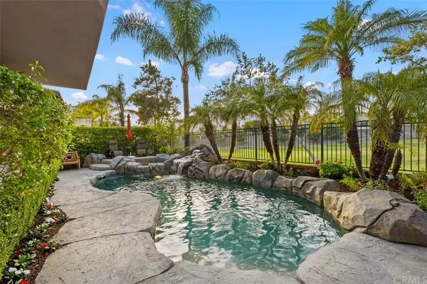 16 Golf Ridge DR, Rancho Santa Margarita, CA 92679