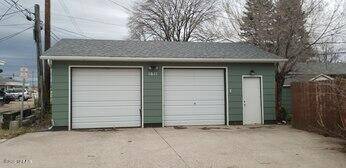 1611 S 15TH Street, Grand Forks, ND 58201