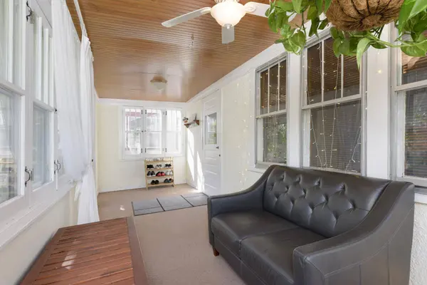 680 Simon AVE, Saint Paul, MN 55117