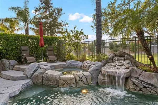 16 Golf Ridge DR, Rancho Santa Margarita, CA 92679