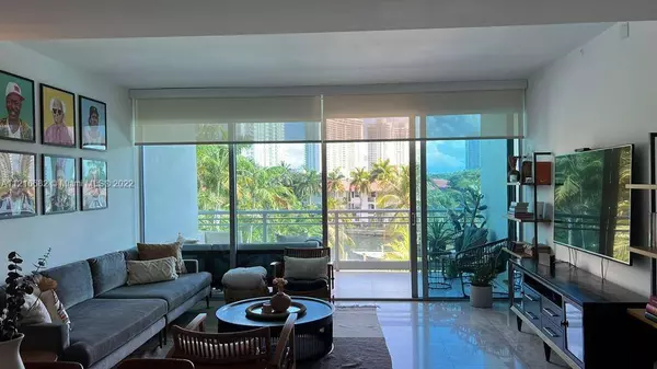 2950 NE 188th St #345, Aventura, FL 33180