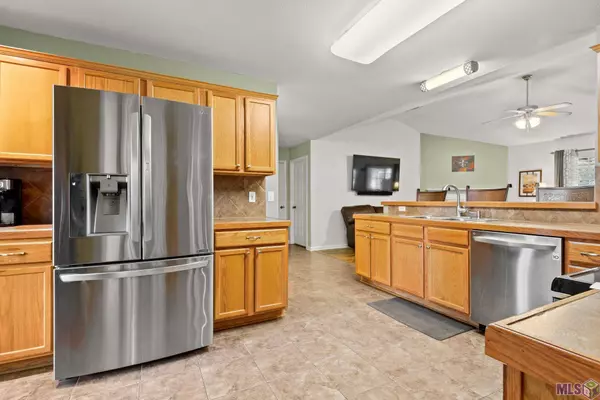 26589 PARKWOOD DR, Denham Springs, LA 70726