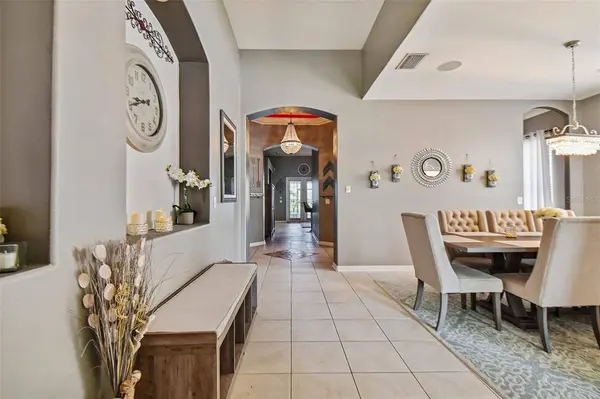 5230 CLOVER MIST DR, Apollo Beach, FL 33572