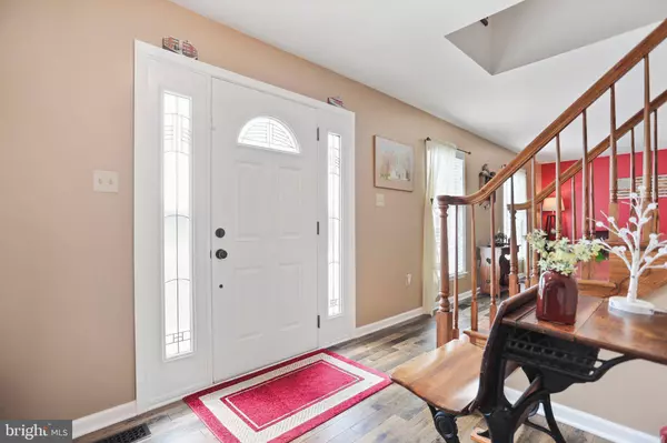 247 GRANNY APPLE WAY, Inwood, WV 25428