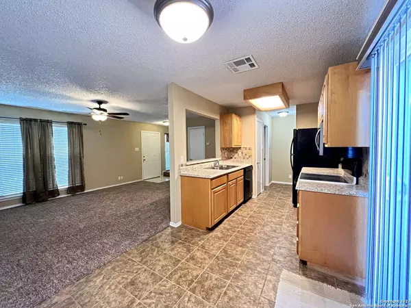 9140 Timber Path UNIT 1205, San Antonio, TX 75025