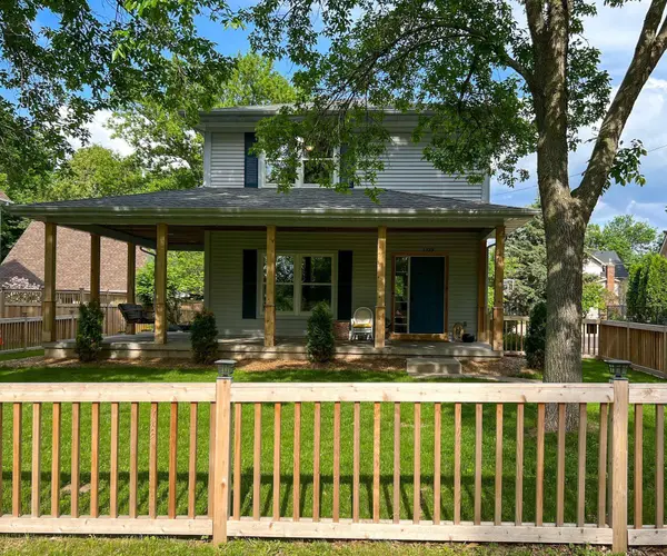 1323 5th ST S, Stillwater, MN 55082